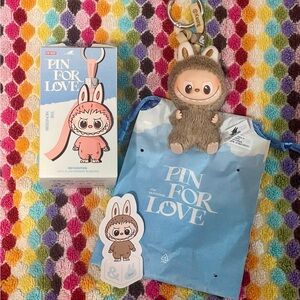 Pop Mart Pin fir Love Labubu Pendant “&”